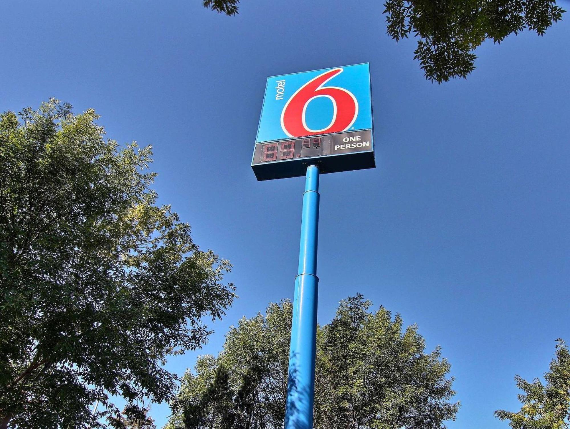 Motel 6-Bismarck, Nd Екстериор снимка